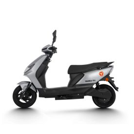 Elektromos robogó Yadea RN 45 km/h ezüst